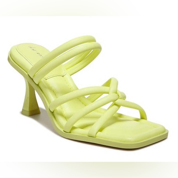 CIRCUS BY SAM EDELMAN • SAVANNA SANDAL • Citric Acid - Picture 3 of 8